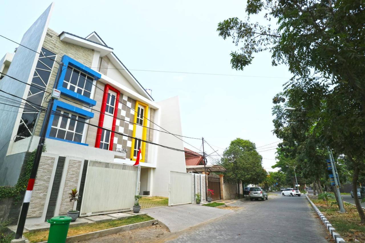 Velozip Kos Exclusive Surabaya Exterior foto