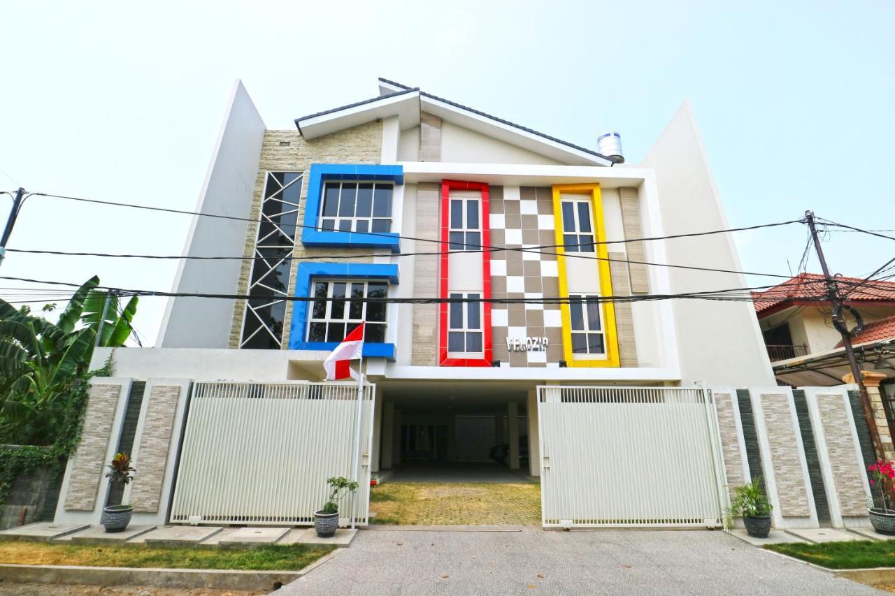 Velozip Kos Exclusive Surabaya Exterior foto